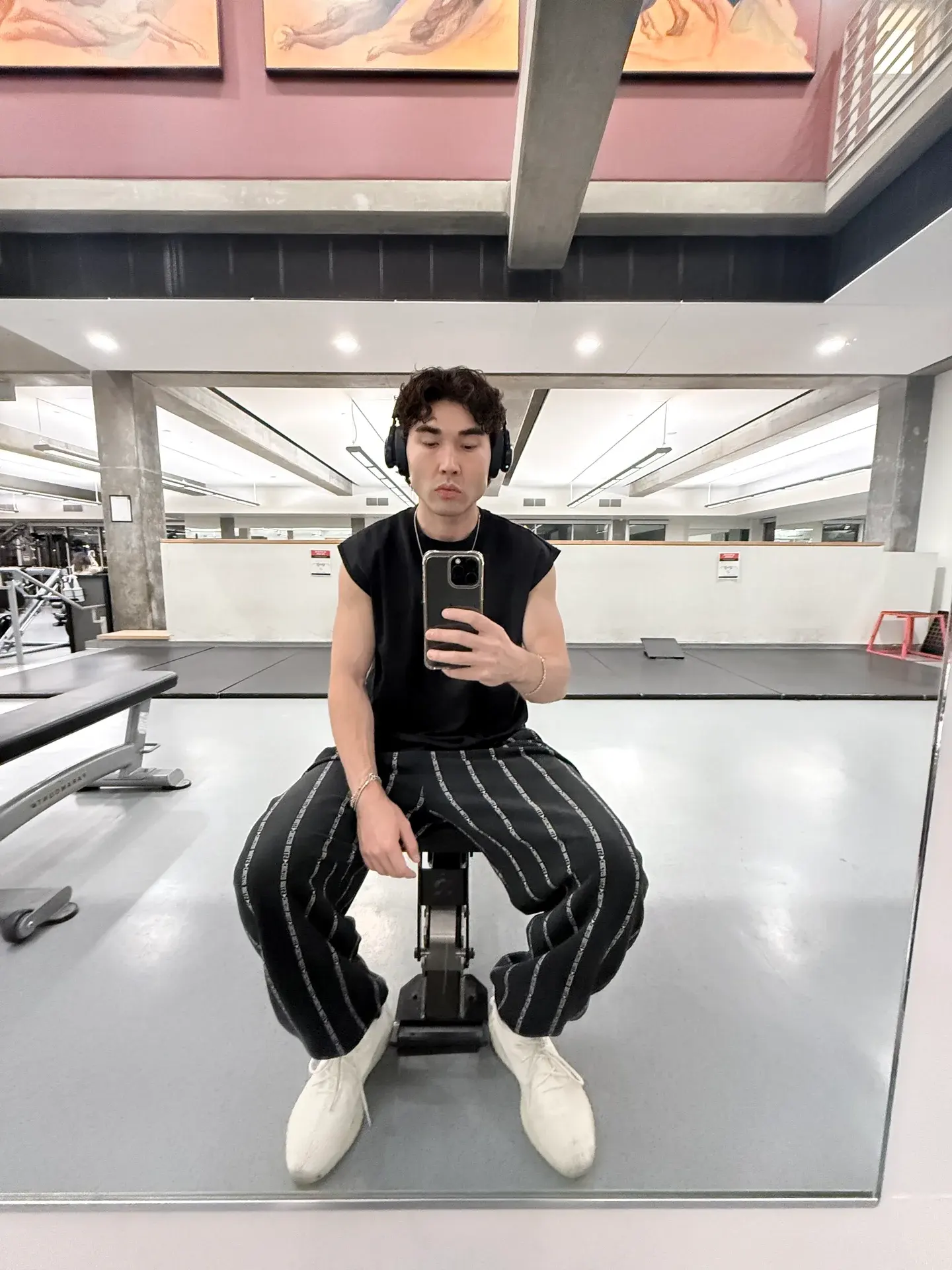 A mirror photo at the gym